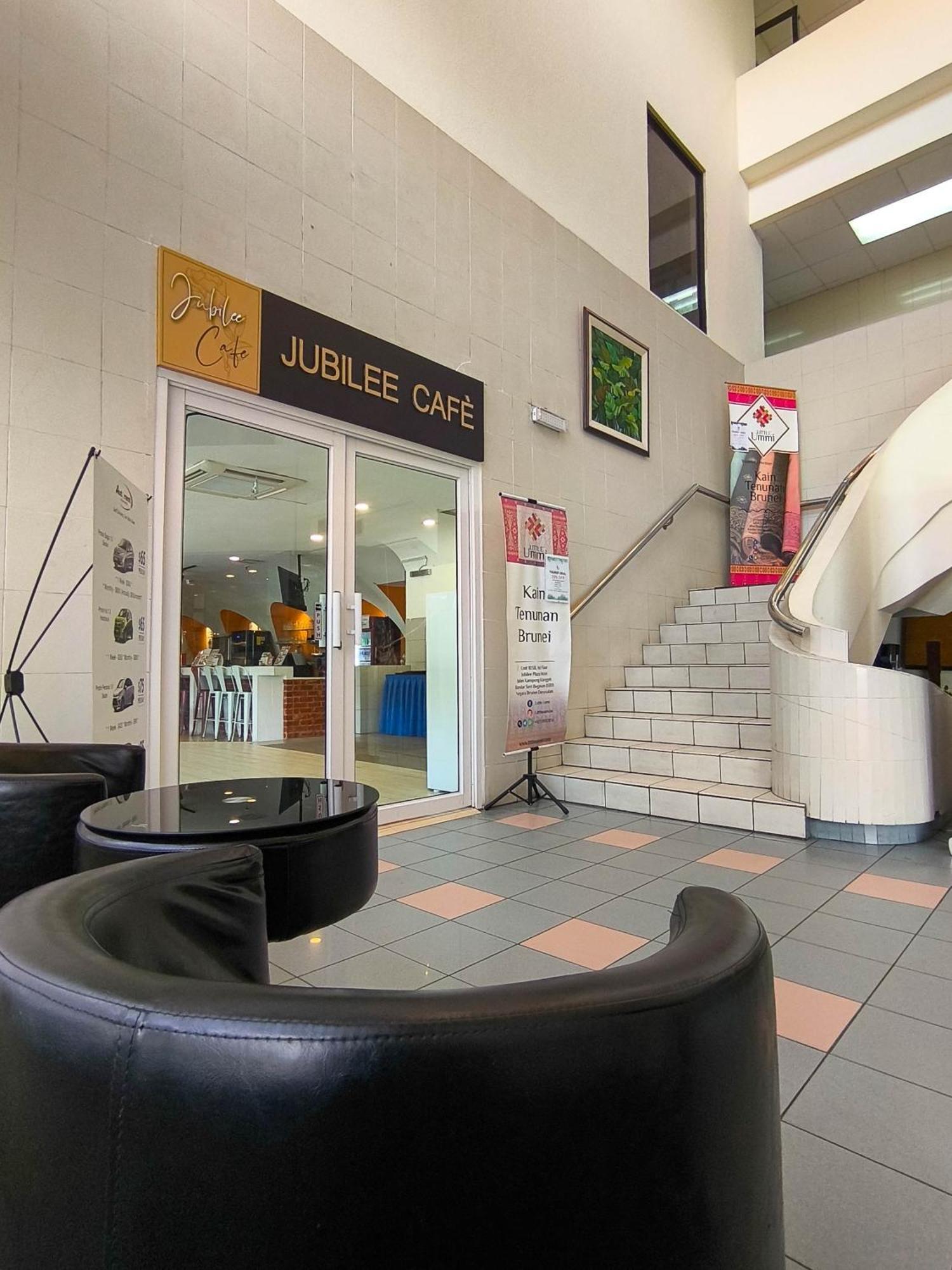Jubilee Hotel Bandar Seri Begawan Exterior foto